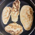 kraaa's cooksnap of when they made ★糖質オフ！簡単もっちり＊おからナン＊♪.