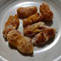 クックYG8UDV☆'s cooksnap of when they made 余った餃子の皮deトマトチーズの包み揚げ.
