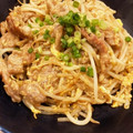 パッシーユ's cooksnap of when they made 簡単❀豚コマ肉ともやしのオイマヨ卵とじ❀.