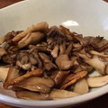 単身赴任自炊's cooksnap of when they made 5分でお箸が止まらない！舞茸バター炒め♡.