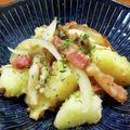 YCHキッチン's cooksnap of when they made ベーコンとしめじのチーズジャーマンポテト.