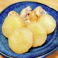 Emihann's cooksnap of when they made ☆大根と鶏肉の骨付きぶつ切りの煮物.