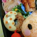 SUNMOONMOM's cooksnap of when they made ハンバーグdeドーナツ＊キャラ弁おかず.