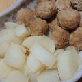 ナーちゃん's cooksnap of when they made 大根と玉ねぎ肉団子の煮物♪ふっくら美味♡.