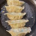 ピーナッツ子♪'s cooksnap of when they made 誰にも負けない羽根つき餃子(焼き方).