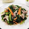 ☆はなちゃん☆☆'s cooksnap of when they made 大根の葉と豚肉のニンニク醤油炒め.