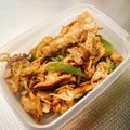 tonmyee's cooksnap of when they made 豚バラピーマンもやし炒め.