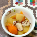 もぐもぐ人's cooksnap of when they made 新じゃがとイカの煮物.