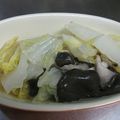 由芽15's cooksnap of when they made 霜降りひらたけと白菜のスープ蒸し.
