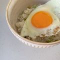 hinamama❁'s cooksnap of when they made 小松菜とベーコンの目玉焼き丼.