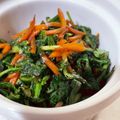 フロイラインめぐ's cooksnap of when they made 春菊大量消費！簡単‼春菊の七味炒め♪.