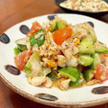 Superlittleboo's cooksnap of when they made トマトときゅうりとツナの和え物.