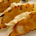 MULA's cooksnap of when they made とり皮と玉ねぎのスパイシー餃子.