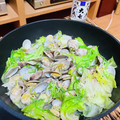 料理男子部's cooksnap of when they made アサリとレタスの酒蒸し.