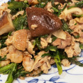 hoopin's cooksnap of when they made 簡単おかず！春菊と豚肉の美味しい炒め.