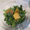tomochi_to's cooksnap of when they made 柿と春菊のサラダ.