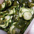こずっぺ's cooksnap of when they made きゅうりとわかめの酢の物.