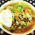 龍青空ママ's cooksnap of when they made 野菜と目玉焼きとスパムのラーメン.