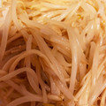 ぐでぐでみおちゃん's cooksnap of when they made もやしとえのきの簡単レンジナムル.