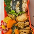 まなぴママ★'s cooksnap of when they made キャラ弁 恐竜.