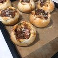 まりすん氏's cooksnap of when they made チーズ好きのとろ～り焼きカレーパン☆HB.