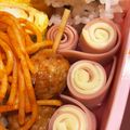 いちごてんと's cooksnap of when they made 魚肉ソーセージとスライスチーズのくるくる.