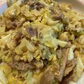 菜鳳子's cooksnap of when they made 豚こまとキャベツのニンニク卵とじ丼.