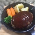 たけP☆'s cooksnap of when they made ニトスキ♥︎スキレットでハンバーグ.