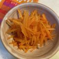 yu🐓's cooksnap of when they made 簡単★にんじんとあかりの和え物.