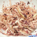 クックM6DK2O☆'s cooksnap of when they made 大根の皮×ゆかりのふりかけ☆簡単浅漬け.