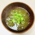 azbjbn's cooksnap of when they made 超簡単即席とろろ昆布と鰹節のお吸い物.