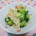 朔耶's cooksnap of when they made ブロッコリーとえのきのレンジ蒸し.