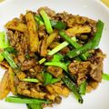 pepemoon's cooksnap of when they made 豚肉とニラとジャガイモの夏☆カレー炒め.