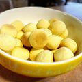 ともち1010☆☆'s cooksnap of when they made ♡簡単おやつ！さくほろ卵ボーロ♡.