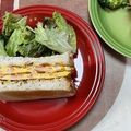ヌーシ's cooksnap of when they made カニカマ入り厚焼き玉子のサンド.