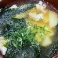 ママメイン！時々子供's cooksnap of when they made じゃがいも・豚肉・わかめのお味噌汁.