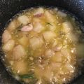 Yokchina's cooksnap of when they made イカとじゃがいものアヒージョ.