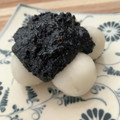 19番's cooksnap of when they made コク旨黄金比率♪　黒ごまだれの串団子❀.