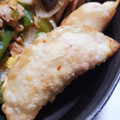 か～ぽ☆'s cooksnap of when they made 餃子の皮で白はんぺんとうもろこしマヨ揚げ.