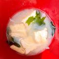 悠LOVE航's cooksnap of when they made 玉葱とわかめとお揚げの味噌汁.