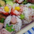 キャシーキャサリン's cooksnap of when they made ☆ゆかりおにぎり with ソーセージ☆.