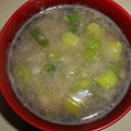 白いぐれーぷ's cooksnap of when they made 倦怠感打破！葱とすり牛蒡と生姜の味噌汁.