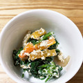 しろくお's cooksnap of when they made 和食の定番、春菊と柿の白和え♪.