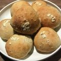 Yokchina's cooksnap of when they made ふわふわさくさくオートミールパン♪.