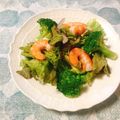 yesmama's cooksnap of when they made デパ地下✨アボカドと海老のグリーンサラダ.