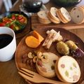 tonomi♪'s cooksnap of when they made 黒豆甘納豆でふんわりラウンドパン♪.