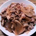 ポニーリボン's cooksnap of when they made 大根と豚こま肉と舞茸の生姜炒め.