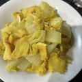 ＭＩ−ＳＡＮ's cooksnap of when they made 白菜と油揚のカレー炒め.