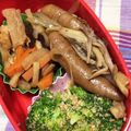 わたさな2016's cooksnap of when they made お弁当にも！舞茸ウインナーのマヨ醤油炒め.