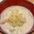 ☆ayumikan☆'s cooksnap of when they made 鮭と白菜の食べるミルクスープ♪.
